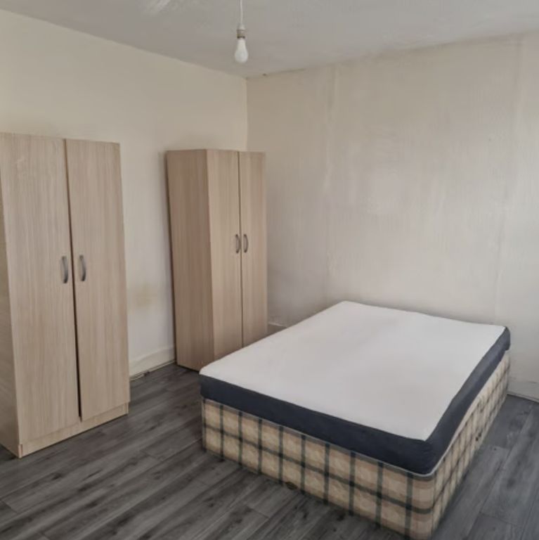 Property photo 3 of 3