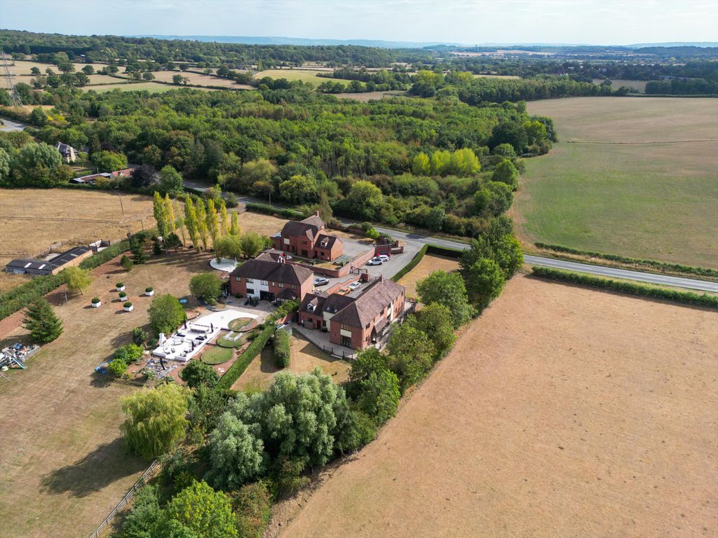 Property photo 1 of 24 Image