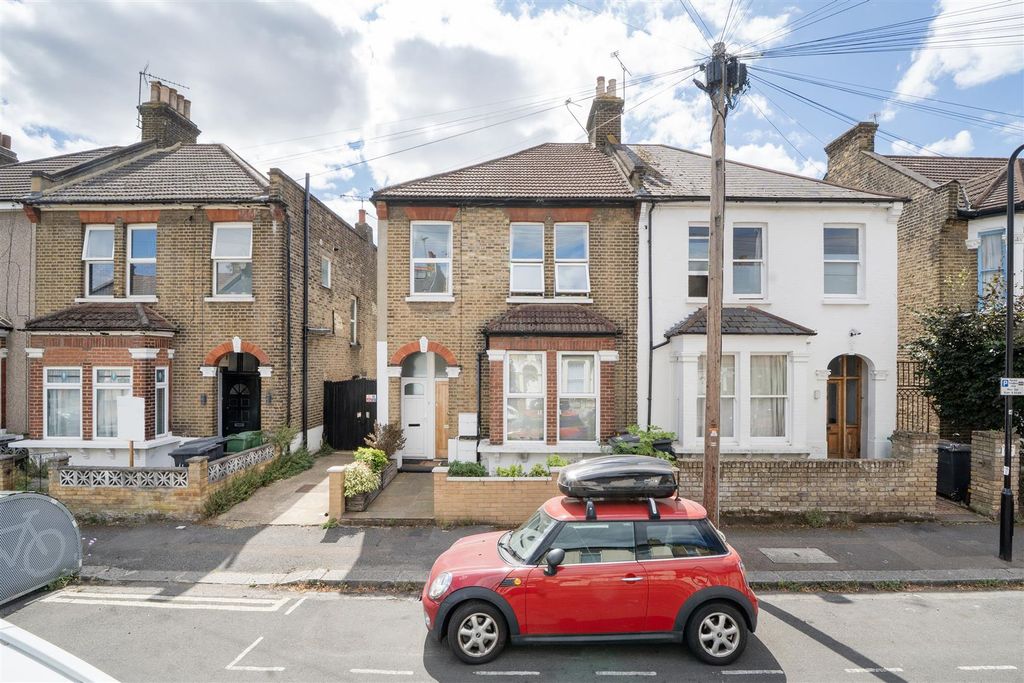 Property photo 1 of 9 1