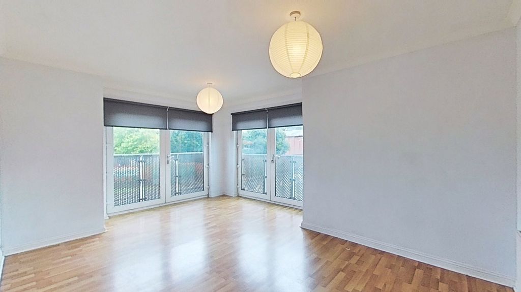 Property photo 2 of 10 Picture No. 03