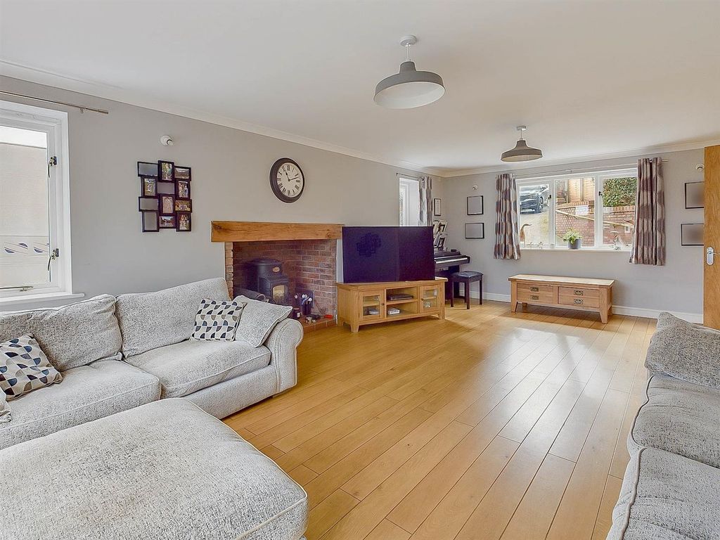 Additional image 6 of 6 bed detached house for saleNewtown Road, Malvern WR14