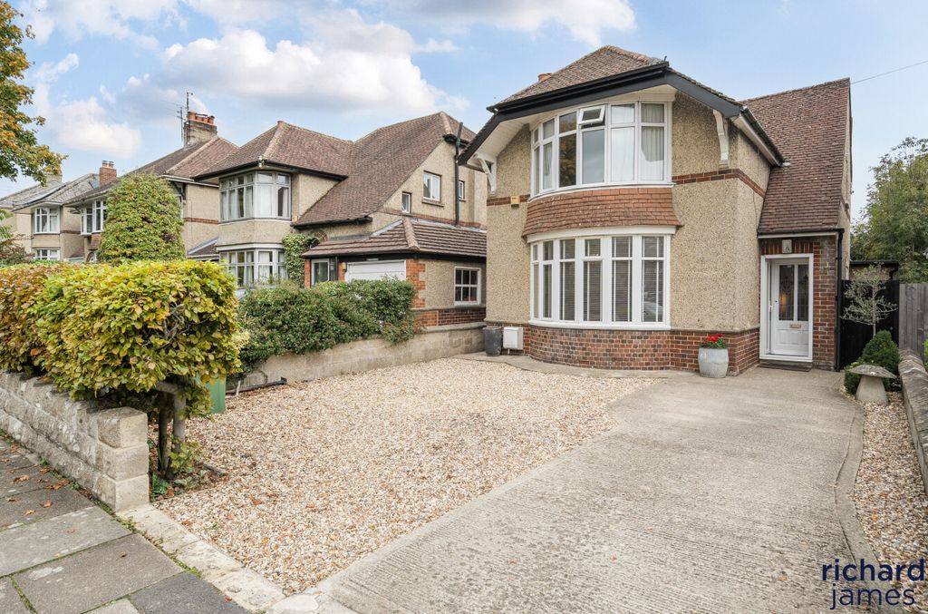 Property photo 1 of 19 350136Eebc7947Fab84B1Dae67A4Ac62