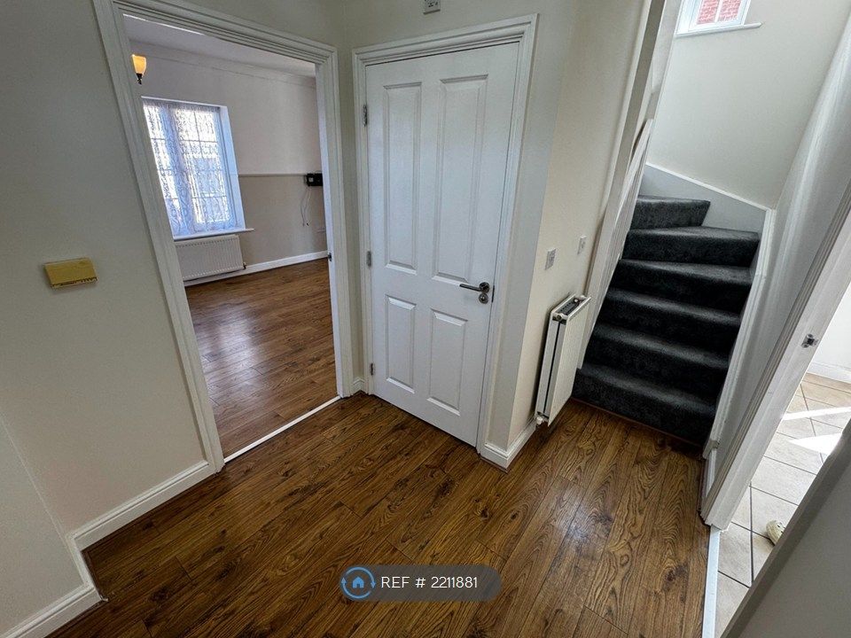 Property photo 3 of 26