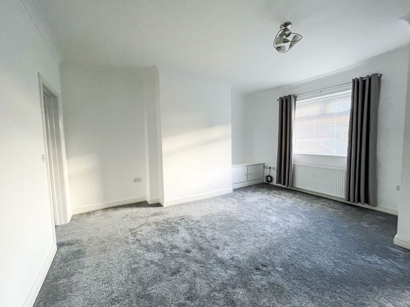 Property photo 2 of 8 Photo 9