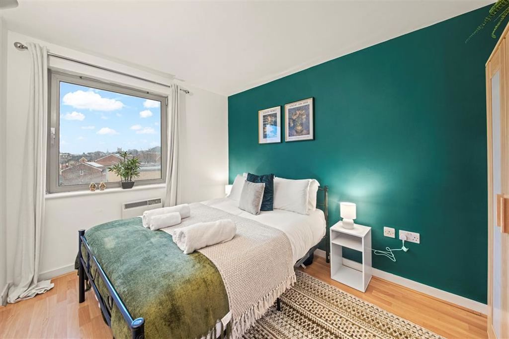 Property photo 3 of 6