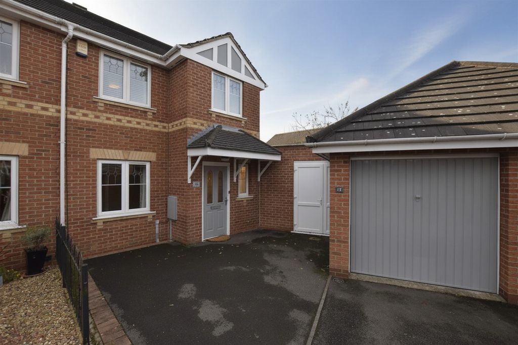 Property photo 1 of 14 1897720