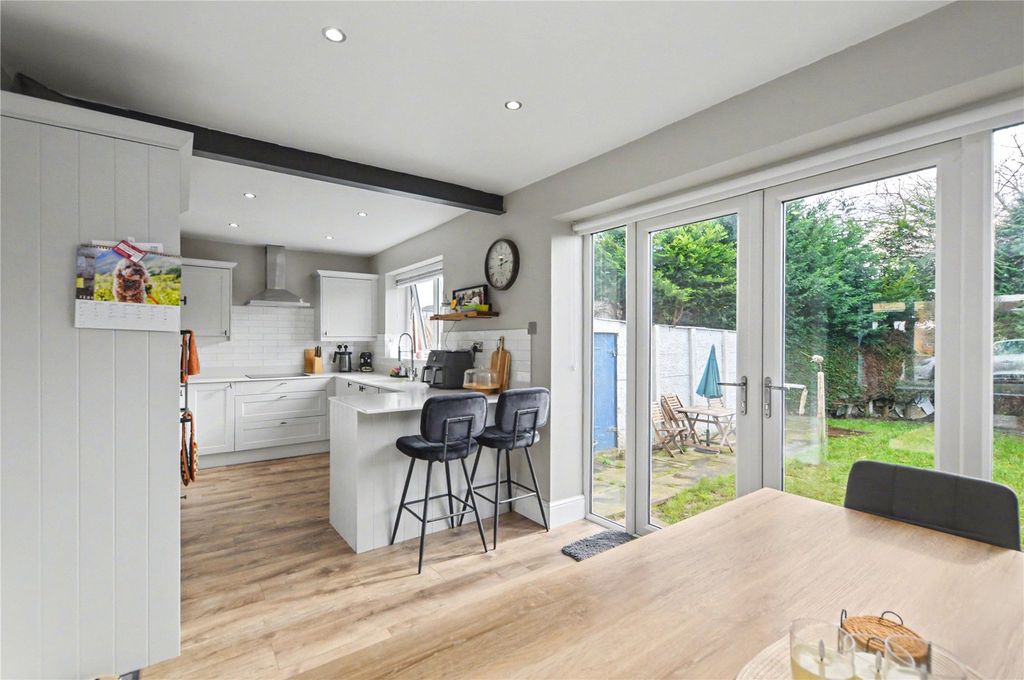 Property photo 3 of 16 Picture No. 06