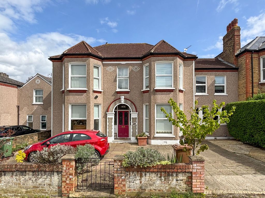 Property photo 3 of 29