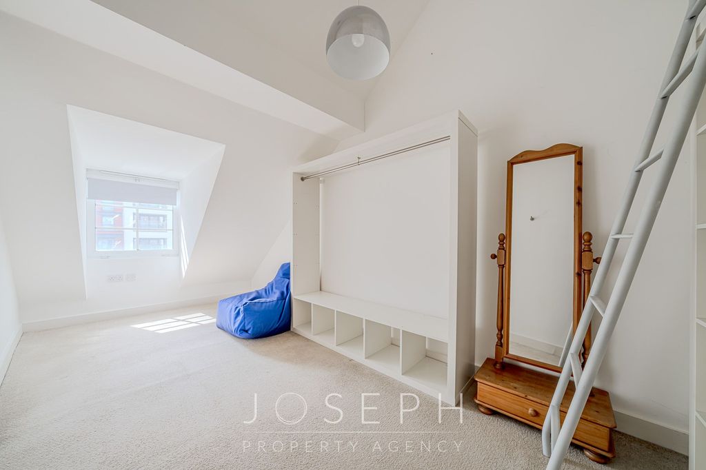 Additional image 22 of 2 bed penthouse for saleKey Street, Ipswich IP4