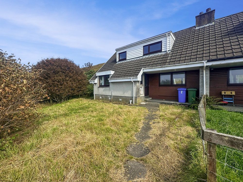 Property photo 1 of 32