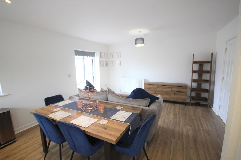 Property photo 3 of 9 Recpet 2.Jpg