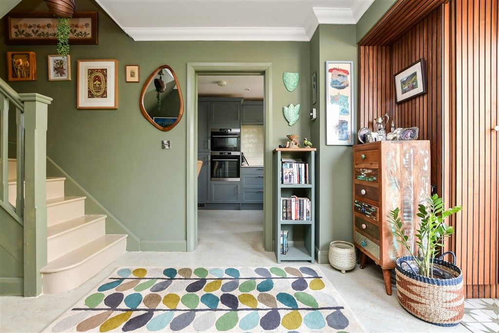 Property photo 3 of 13 Entrance Hall