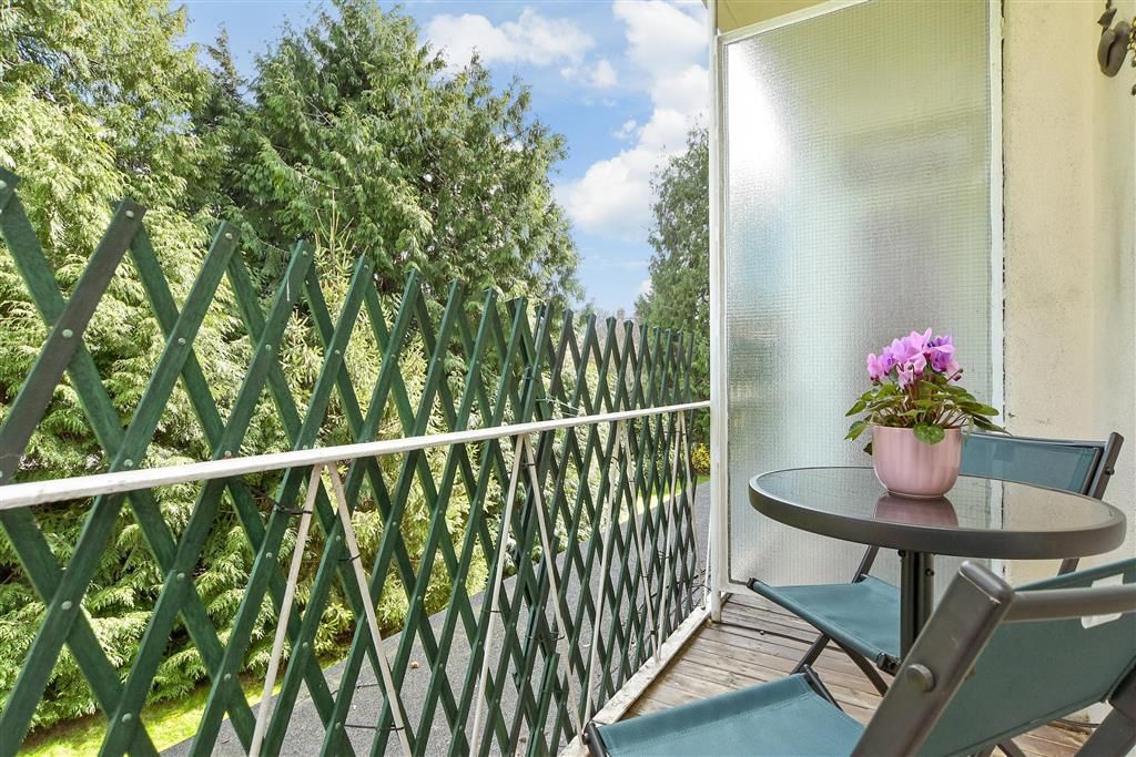 Property photo 2 of 13 Balcony / Terrace