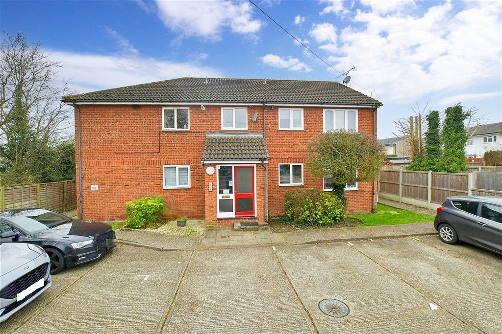 Property photo 2 of 8 External (Web)