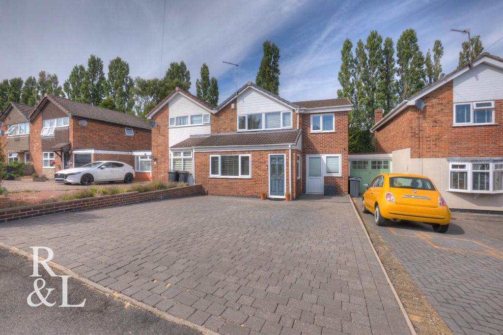 Property photo 1 of 28 Royston&amp;Lund (2).Jpg