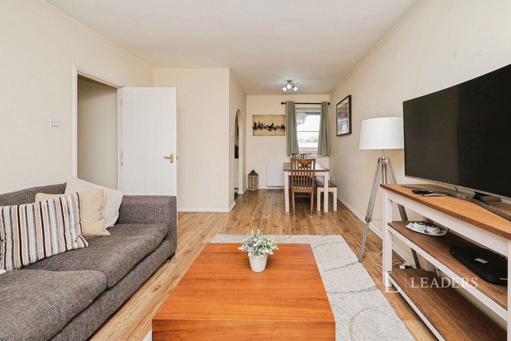 Property photo 3 of 18 Pbox-Img.Jpg