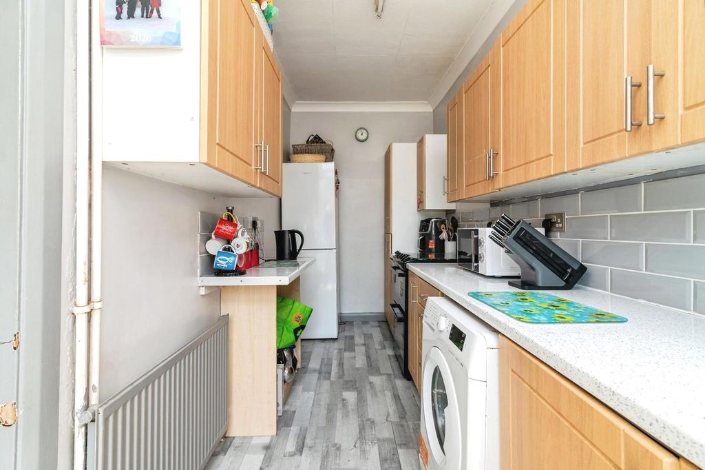 Property photo 3 of 17 Pbox-Img.Jpg