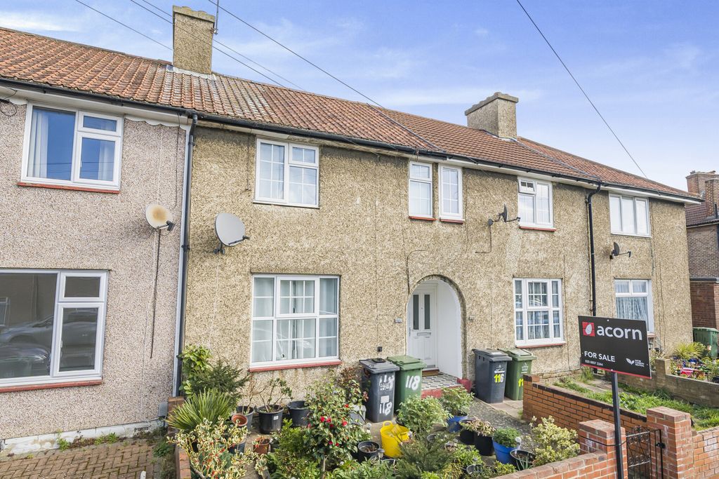 Property photo 1 of 12 External