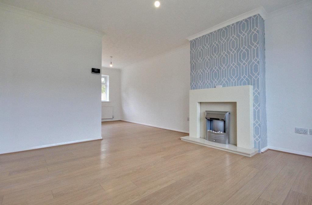 Property photo 3 of 16 Img_1766-Img_1768_Lzn.Jpg