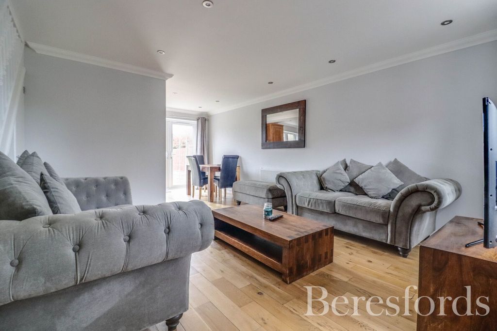 Property photo 3 of 18 Picture No. 28