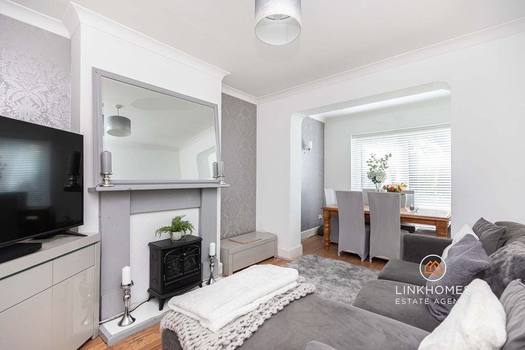 Property photo 2 of 29