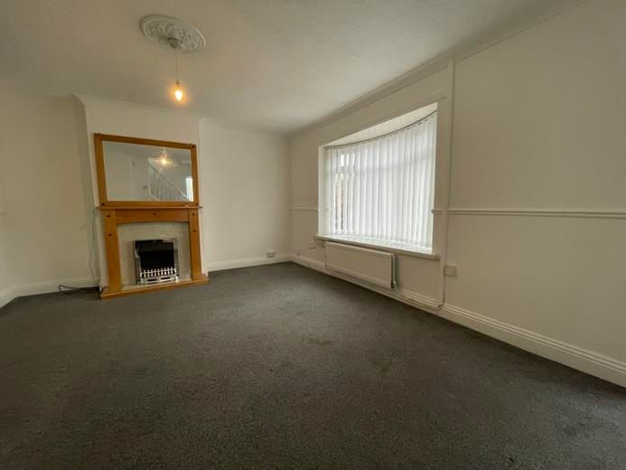 Property photo 3 of 13 Living Room