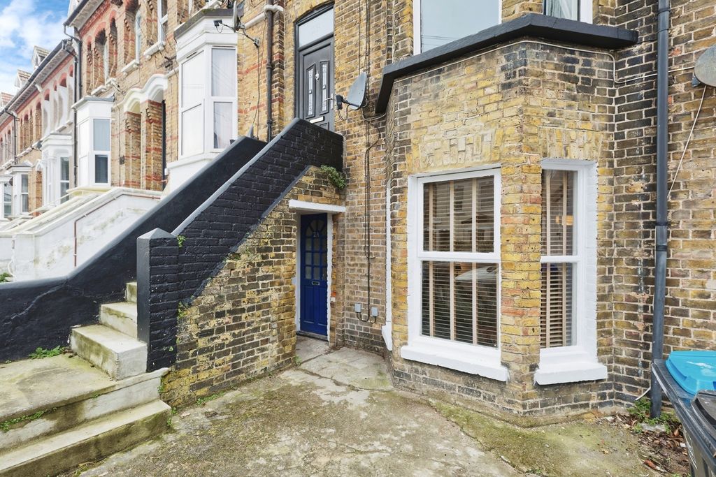 Property photo 2 of 19 Pbox-Img.Jpg