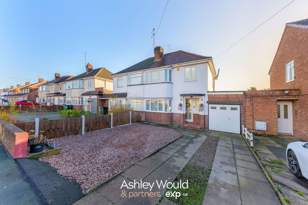 Property photo 1 of 27