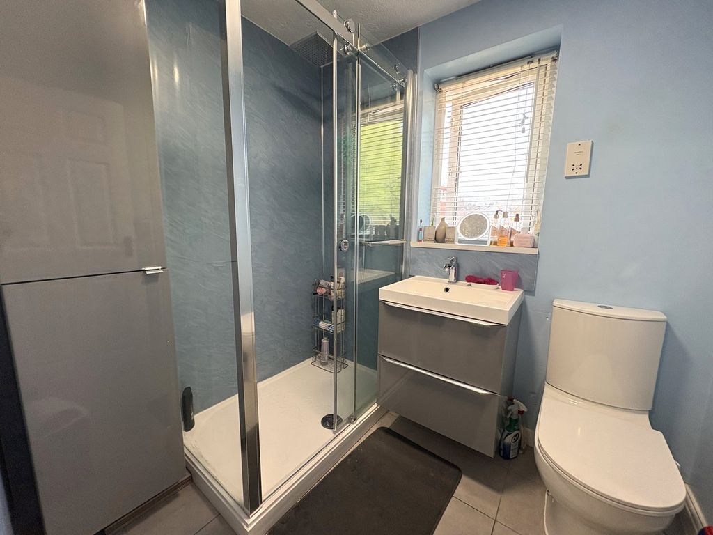 Property photo 3 of 13