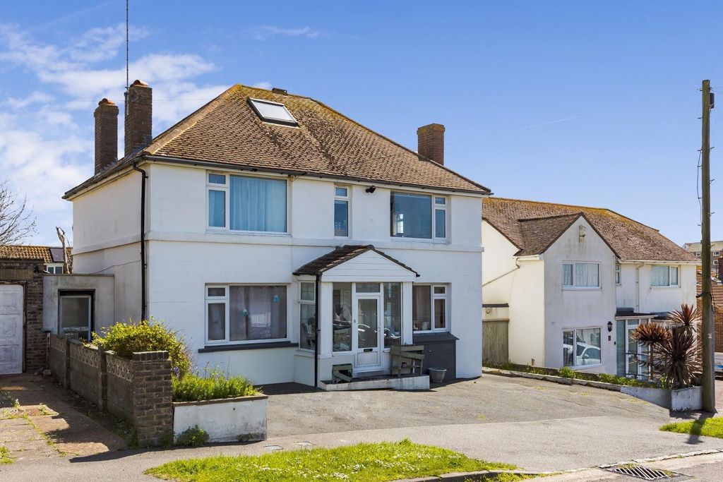 Property photo 1 of 13 Ardingly Road-14.Jpg