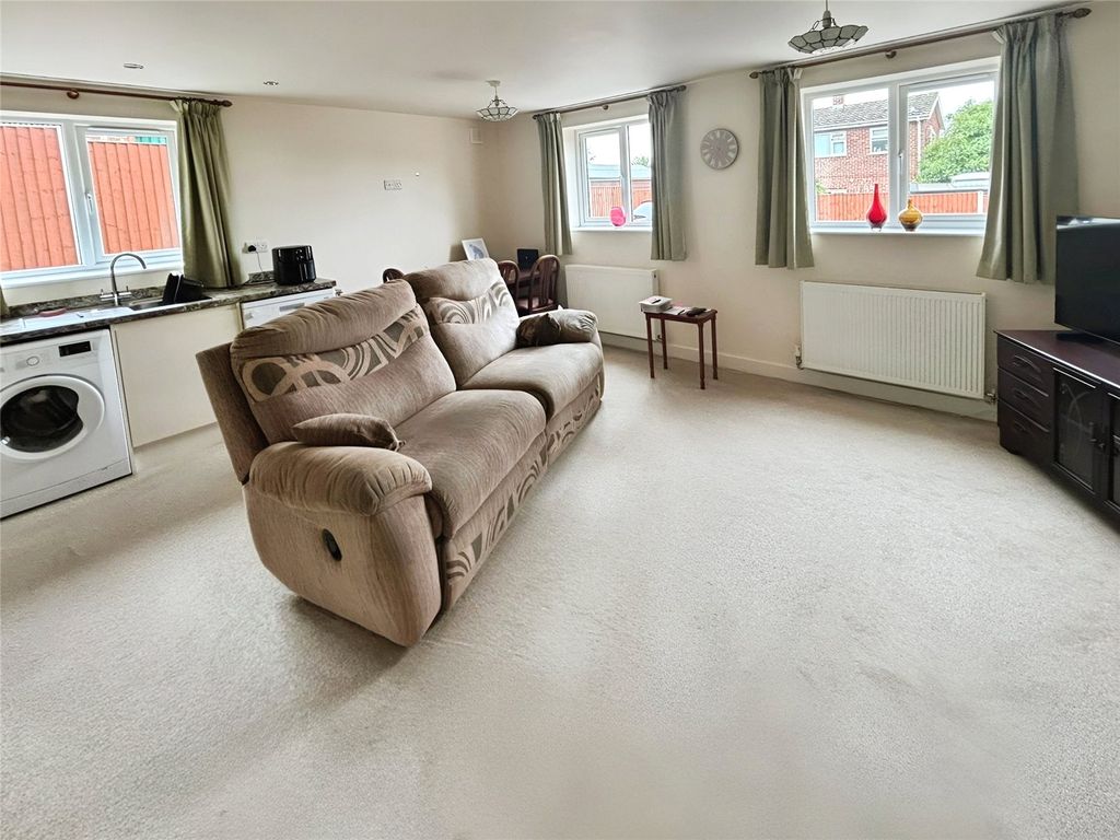 Property photo 3 of 9 Living Room