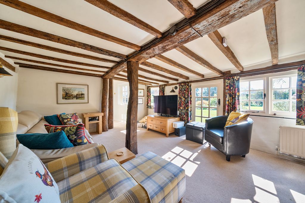 Property photo 3 of 21