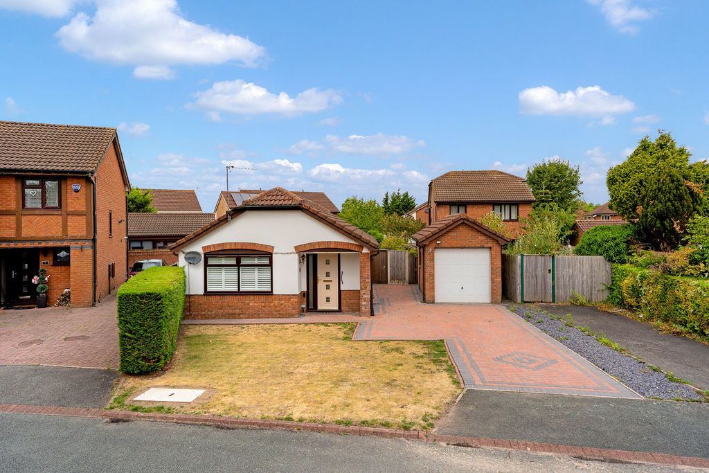 Property photo 1 of 23