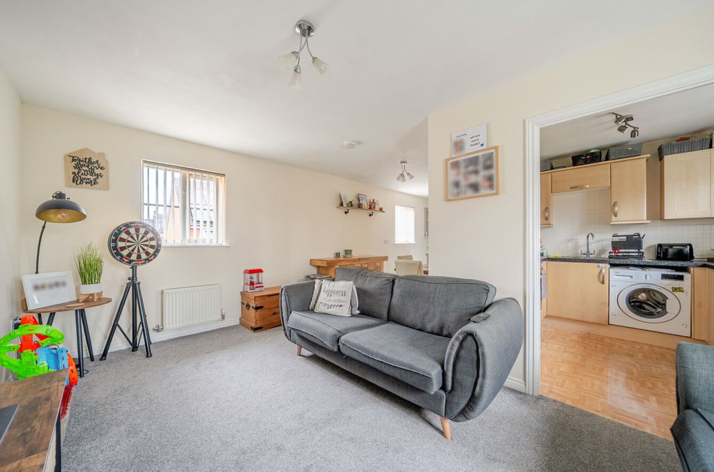 Property photo 3 of 20 1410800-17-698c53...