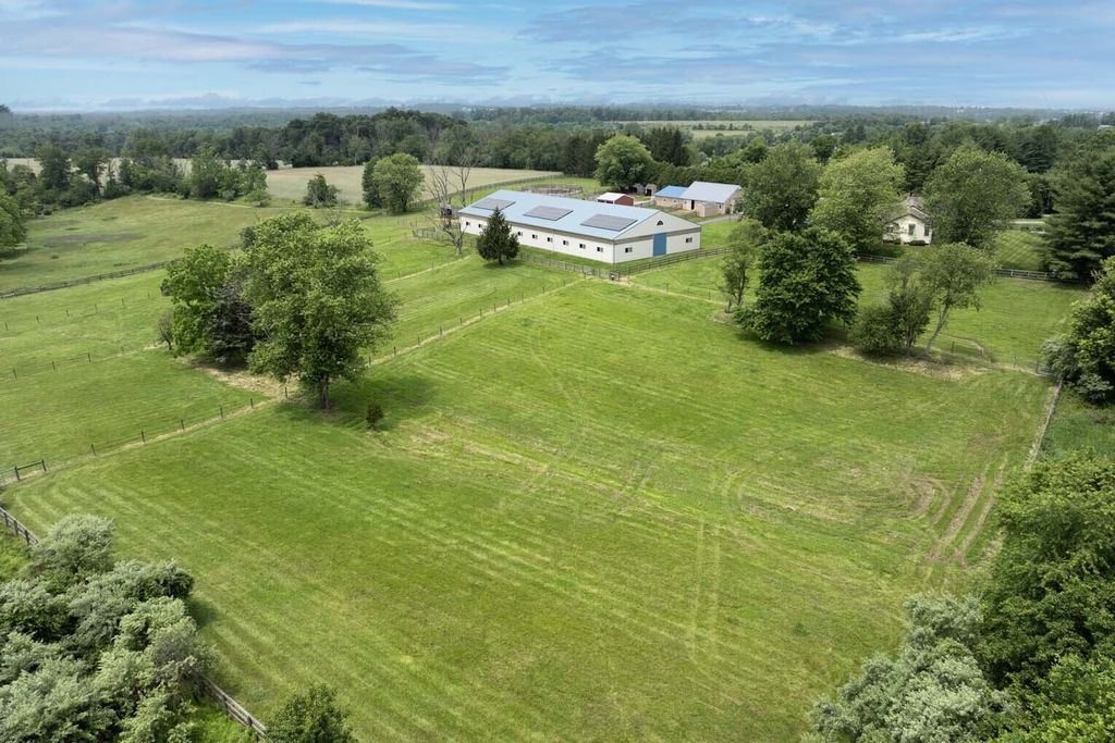 Property photo 2 of 8 <Alttext/>