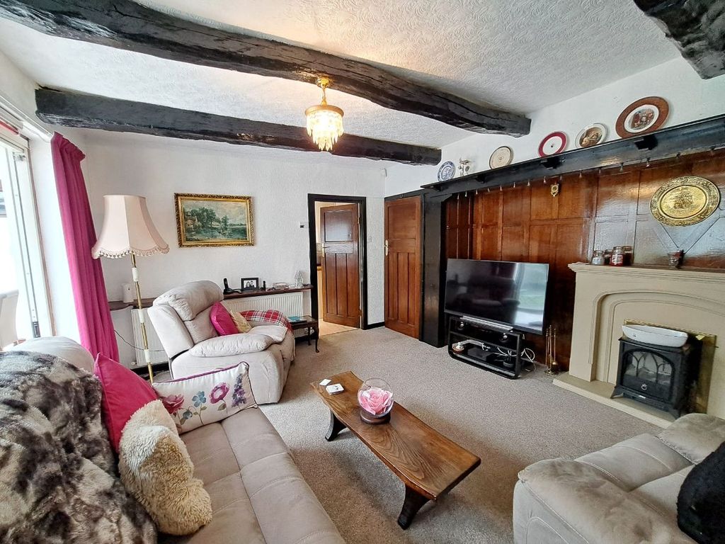 Property photo 2 of 22