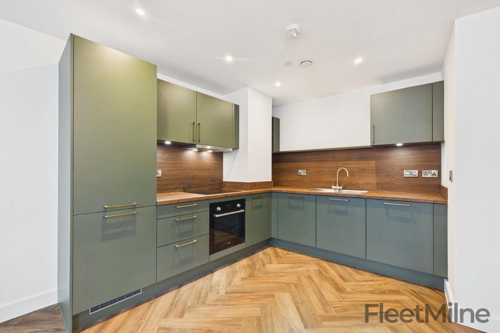 Property photo 3 of 9 Kitchen