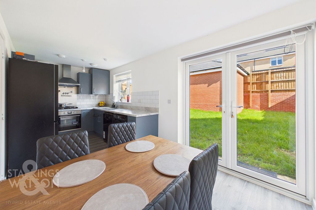 Property photo 3 of 22