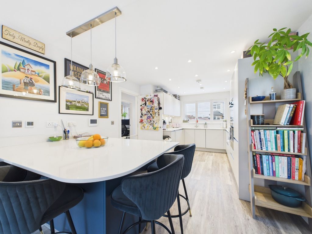 Property photo 2 of 29 3473582