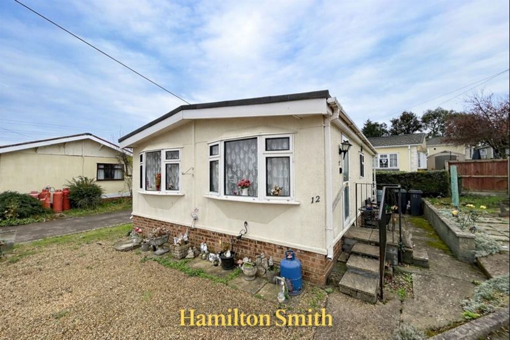 Property photo 1 of 6