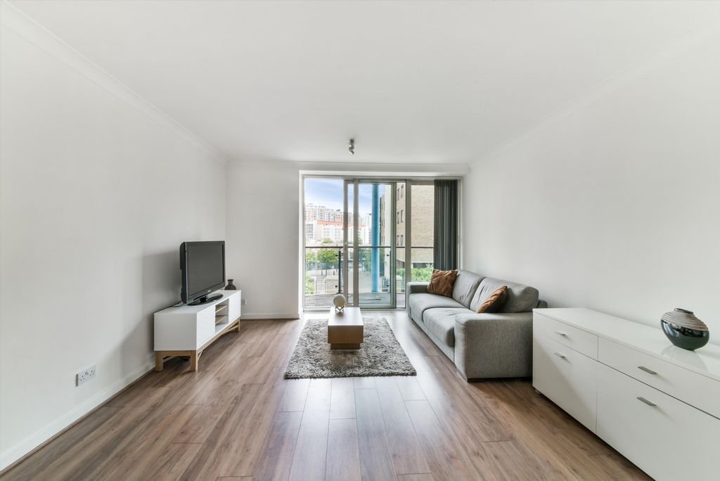 Property photo 1 of 11 Image