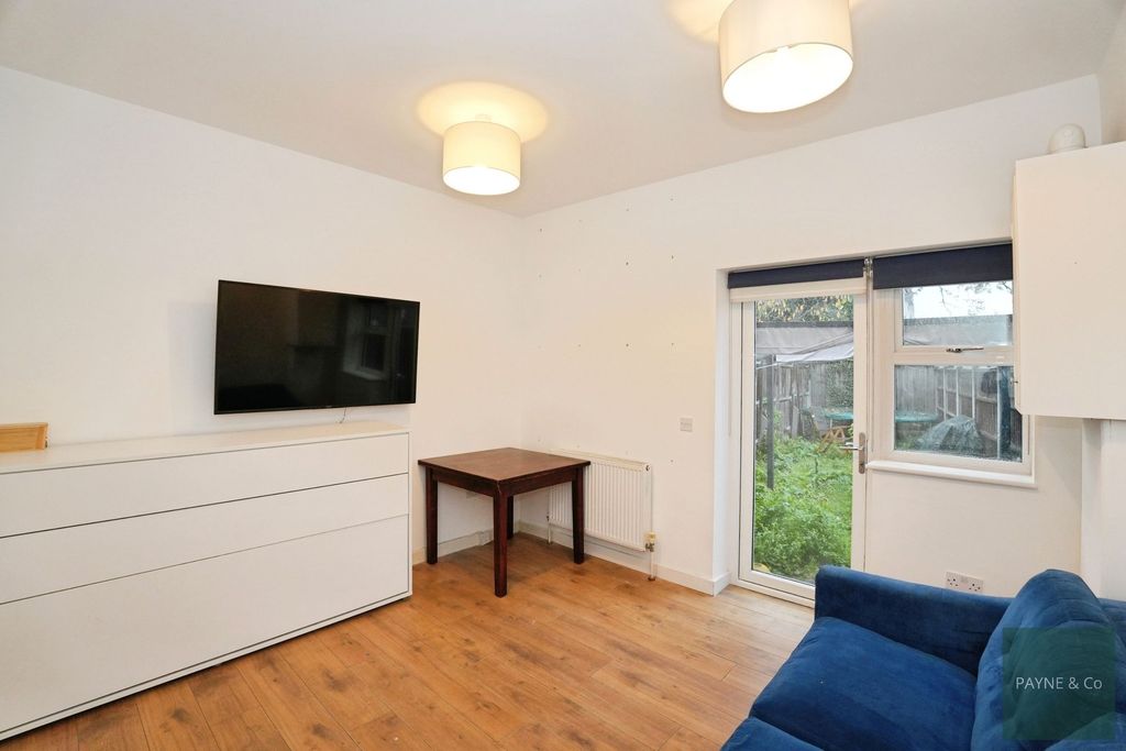 Property photo 3 of 19