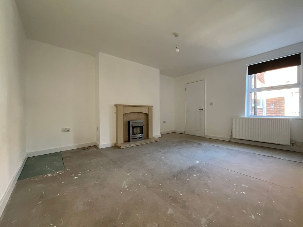 Property photo 3 of 10 4370926