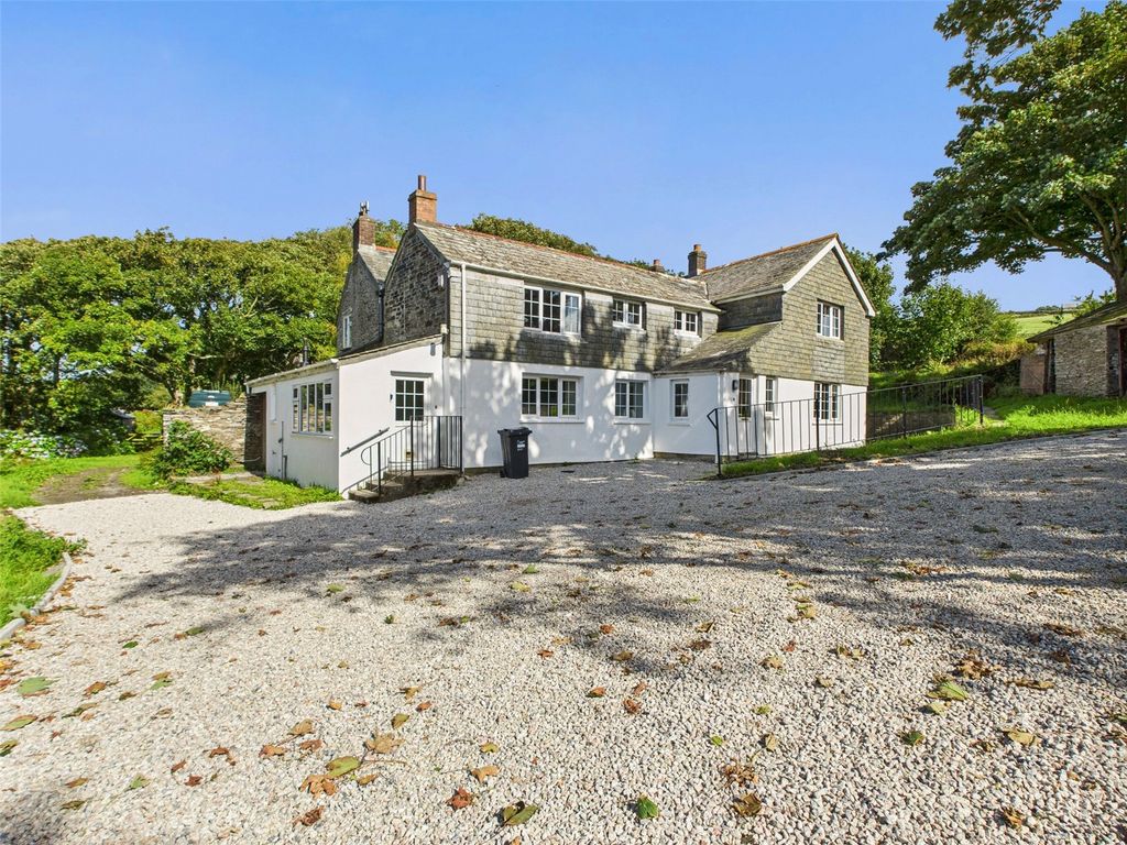 Property photo 1 of 44 Picture No. 06