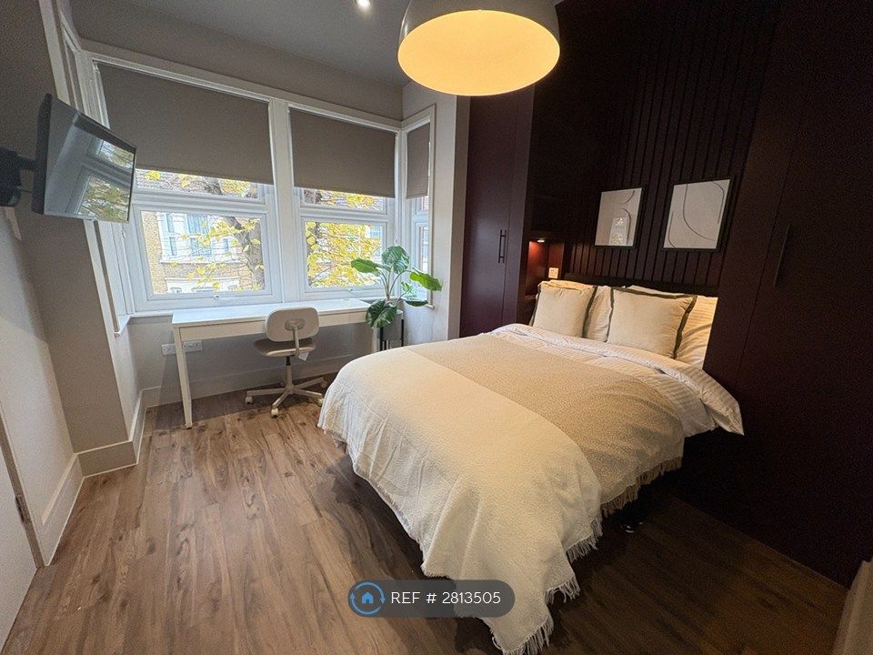 Property photo 1 of 14 Room7