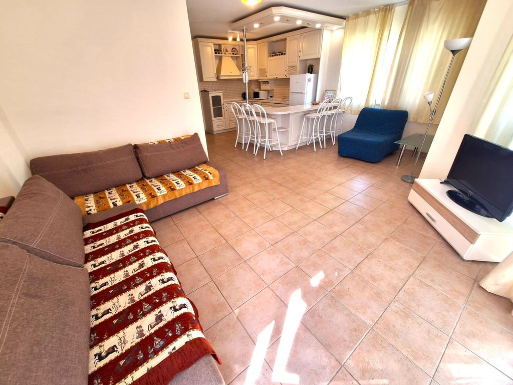 Property photo 3 of 24