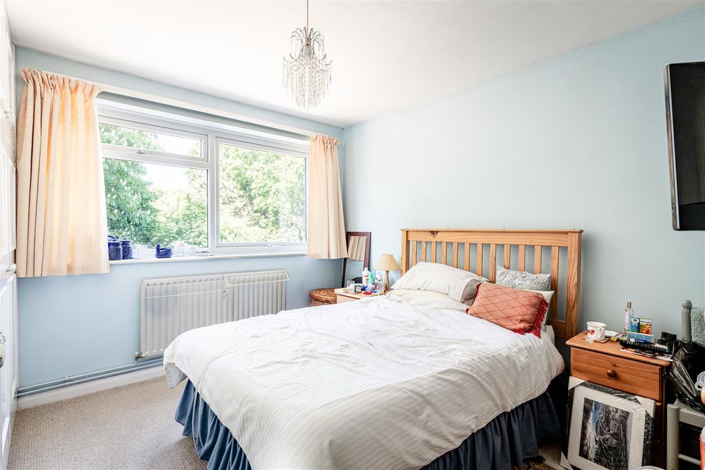 Property photo 2 of 5 Oxbridge Court-3.Jpg