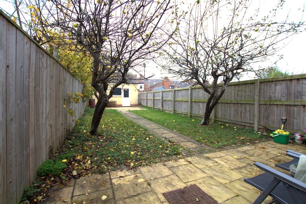 Property photo 2 of 17 Garden Angled.Jpg