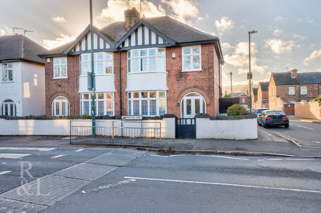 Property photo 1 of 15 63 Sherwood Rise (4).Jpg