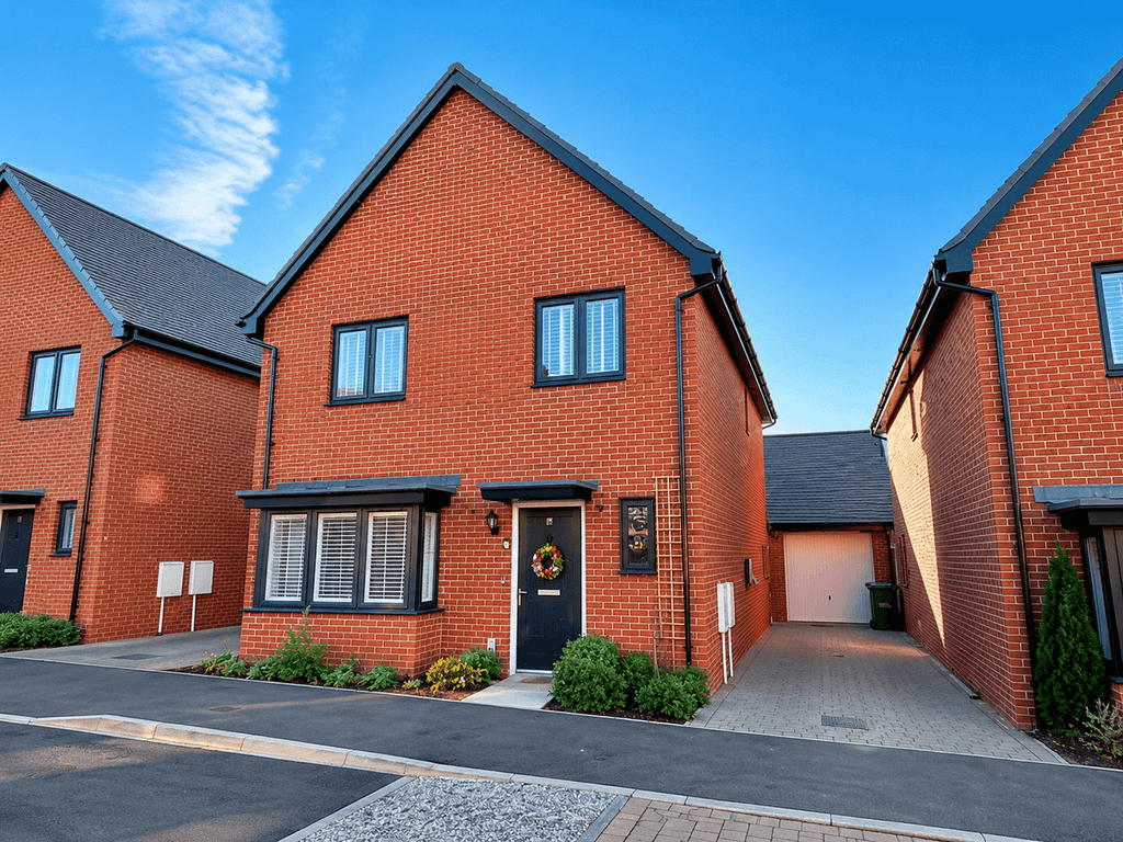 Property photo 1 of 15 4 Bedroom Detached House For Sale